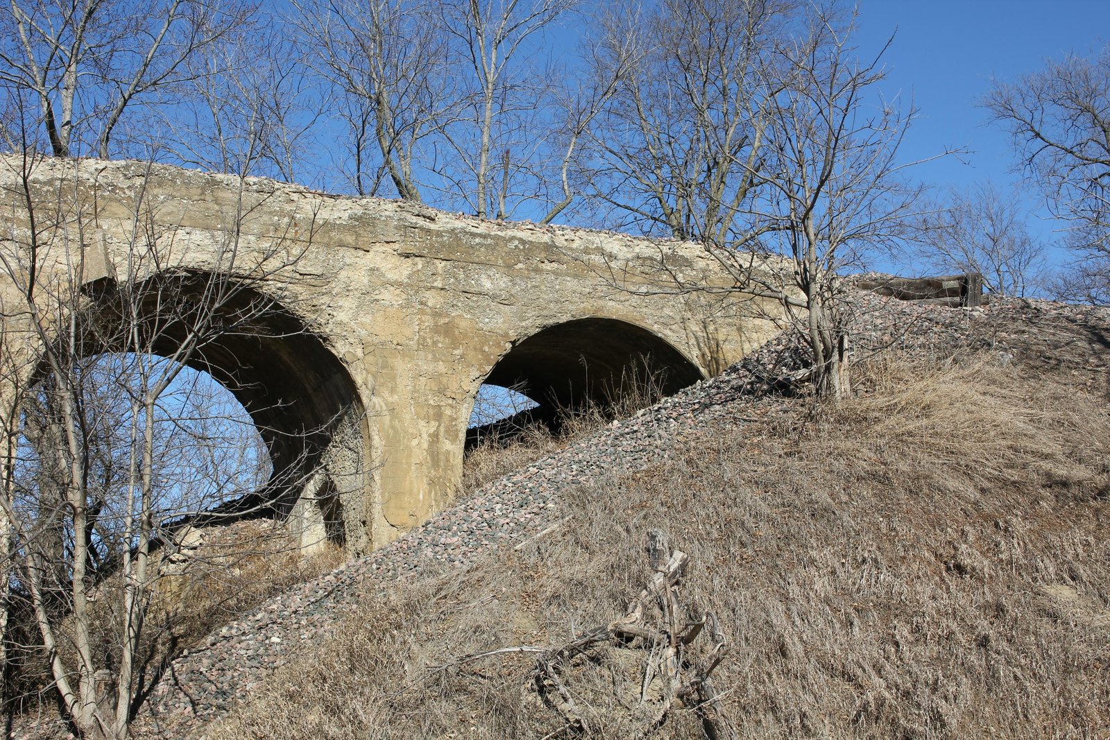 East span, east approach